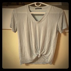 Brandy Melville t-shirt